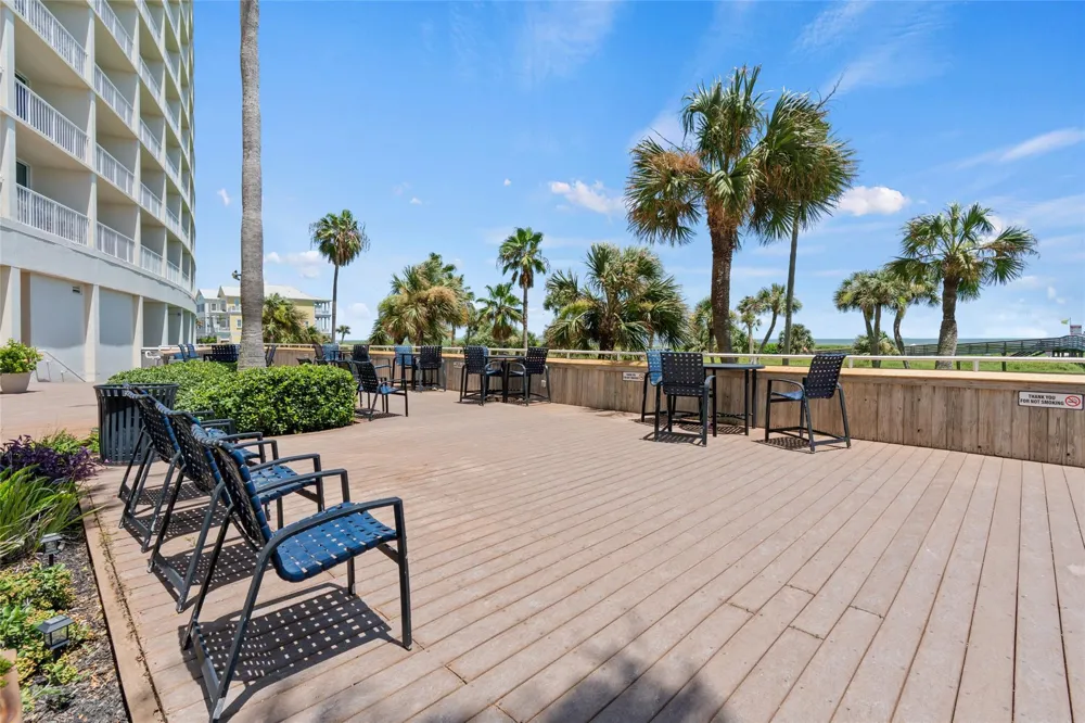 1401 E Beach Drive #809 Galveston, TX 77550