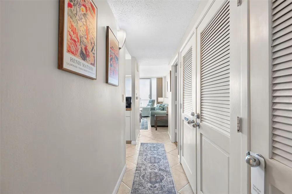 1401 E Beach Drive #809 Galveston, TX 77550
