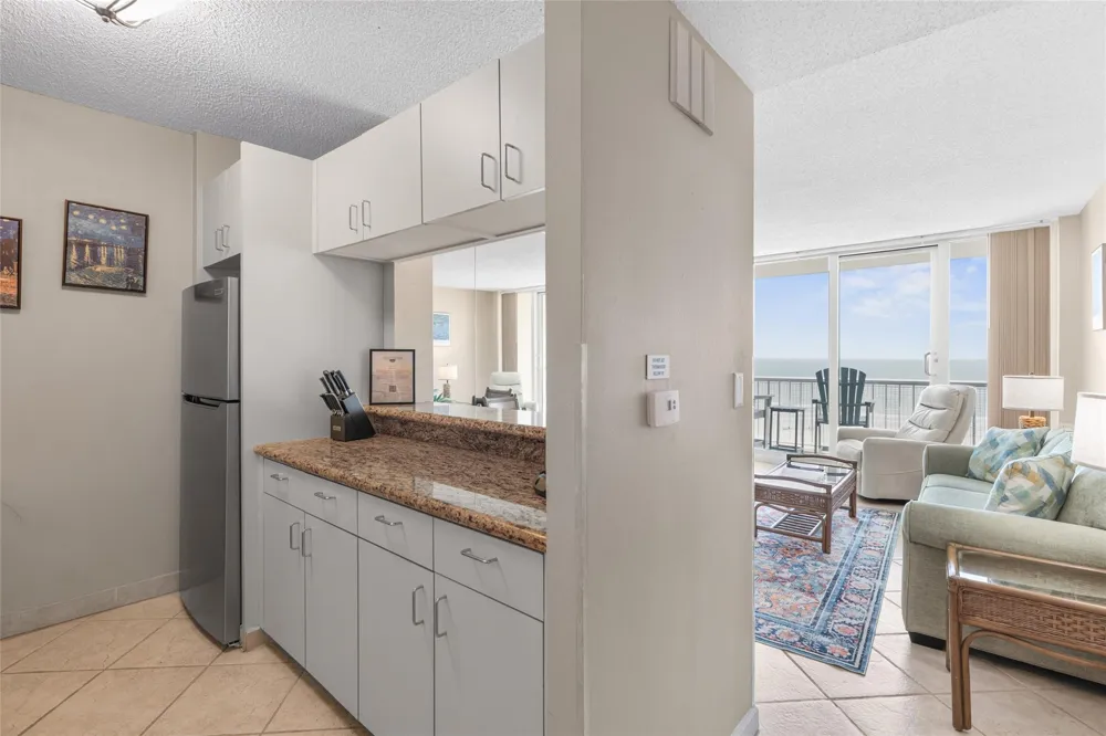 1401 E Beach Drive #809 Galveston, TX 77550