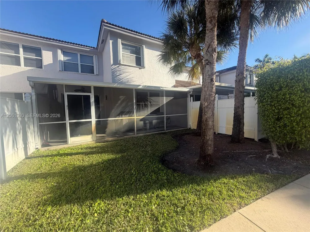 16836 SW 1st Pl Pembroke Pines, FL 33027
