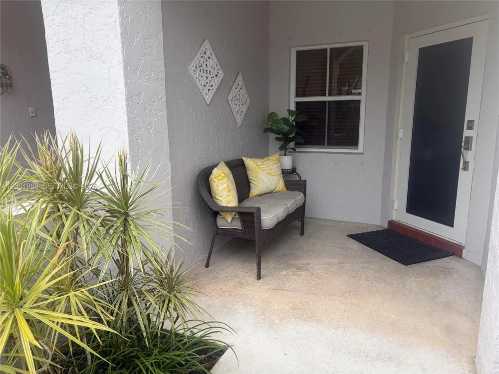 16836 SW 1st Pl Pembroke Pines, FL 33027
