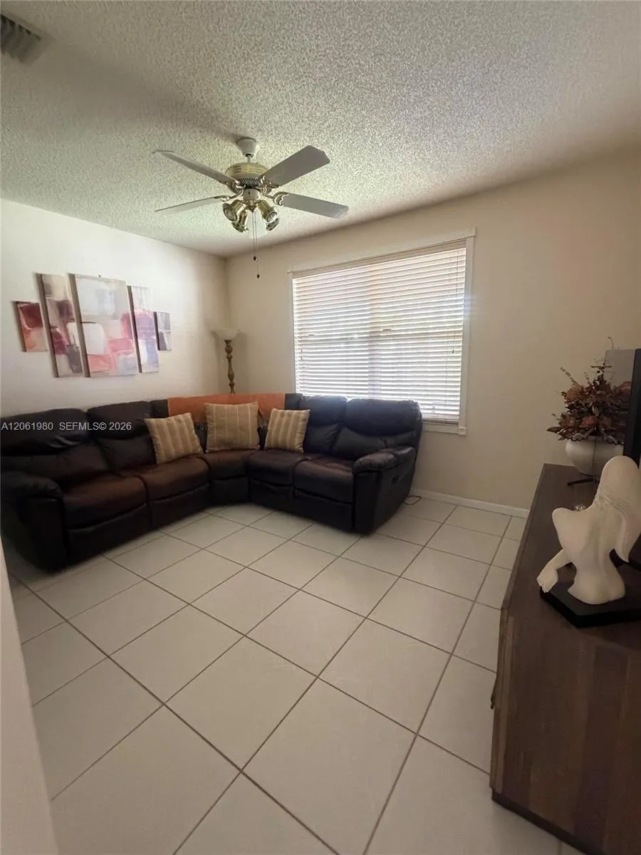 16836 SW 1st Pl Pembroke Pines, FL 33027
