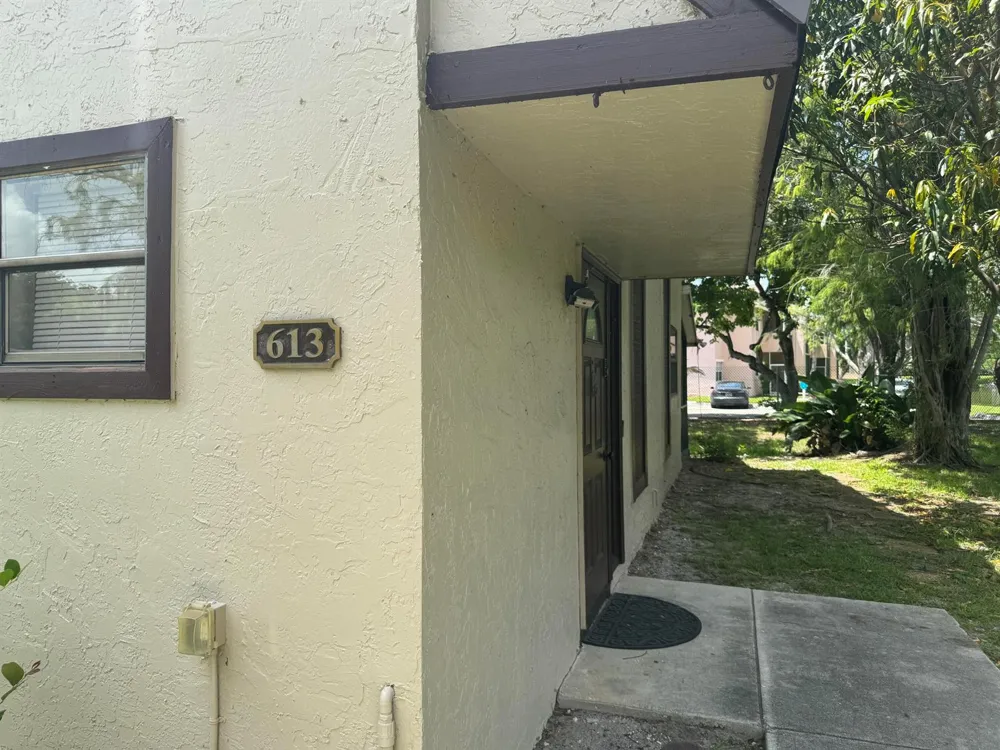 613 NW 47TH STREET Deerfield Beach, FL 33064