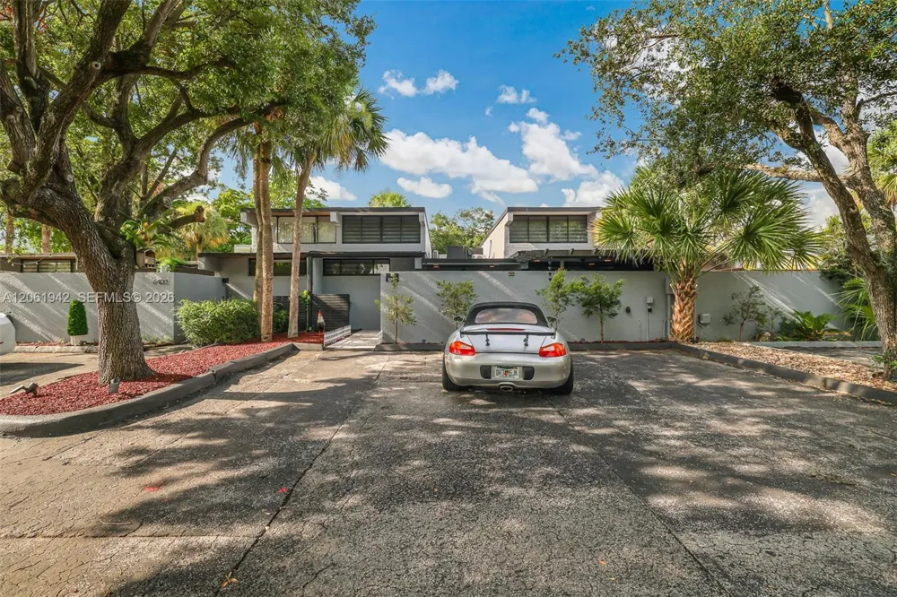 6402 Windmill Gate Rd Miami Lakes, FL 33014