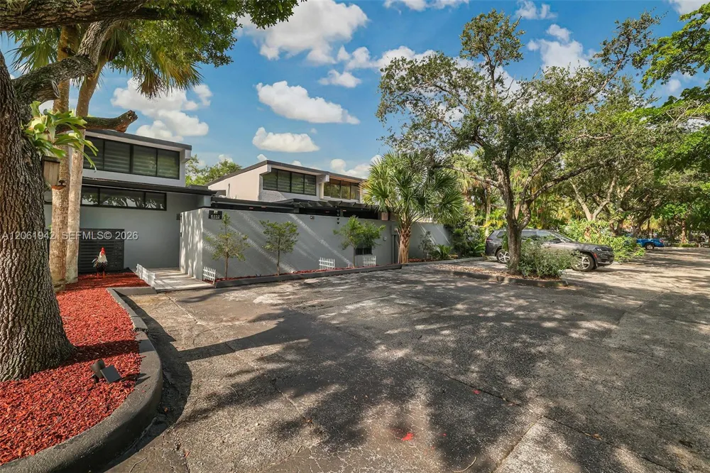 6402 Windmill Gate Rd Miami Lakes, FL 33014