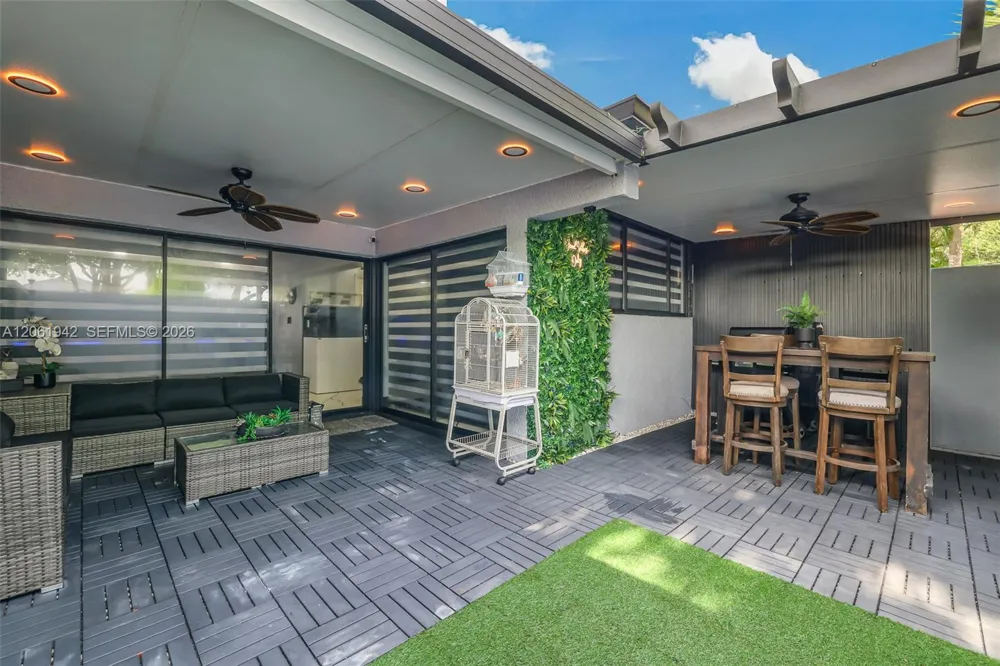 6402 Windmill Gate Rd Miami Lakes, FL 33014