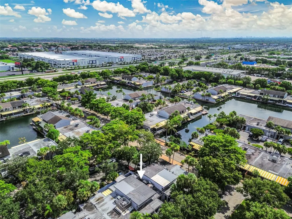 6402 Windmill Gate Rd Miami Lakes, FL 33014