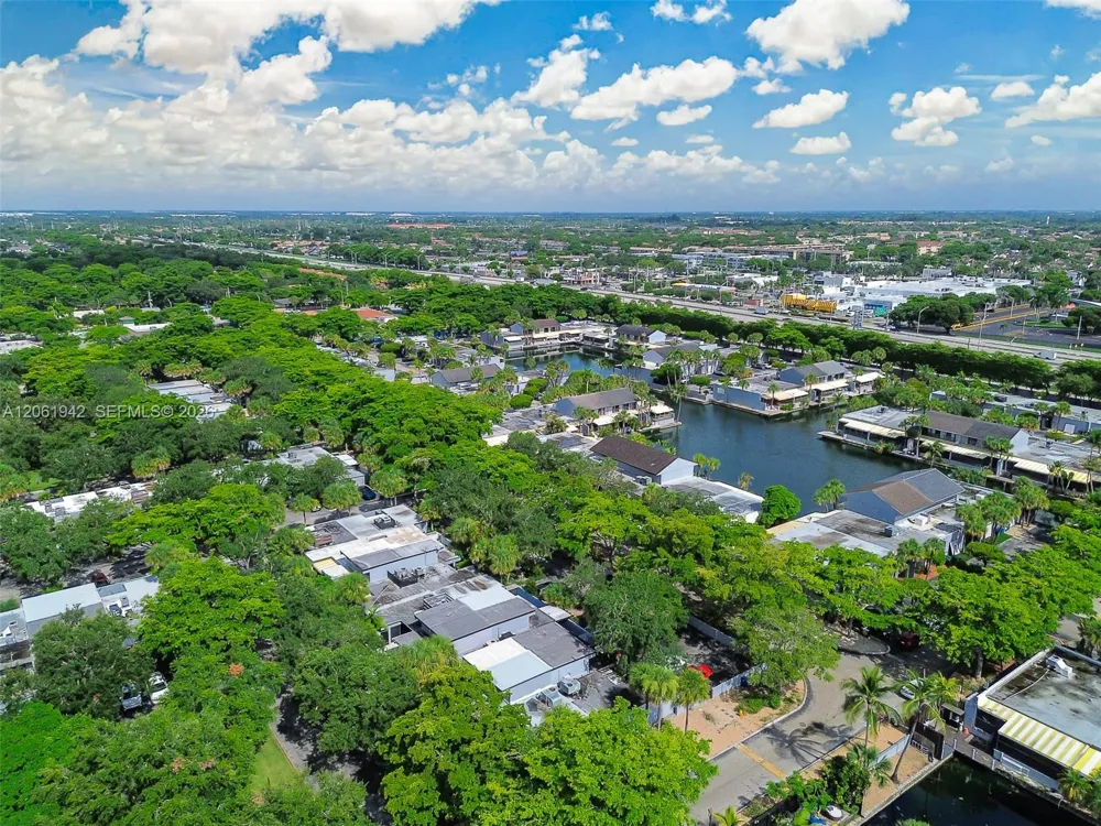 6402 Windmill Gate Rd Miami Lakes, FL 33014