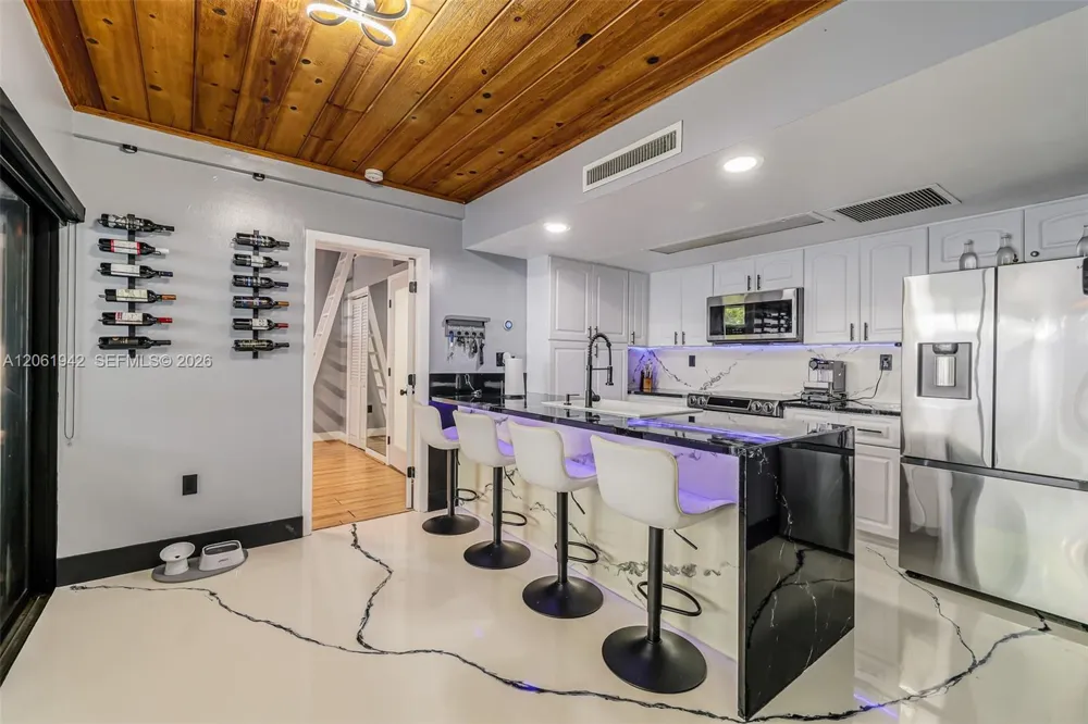 6402 Windmill Gate Rd Miami Lakes, FL 33014