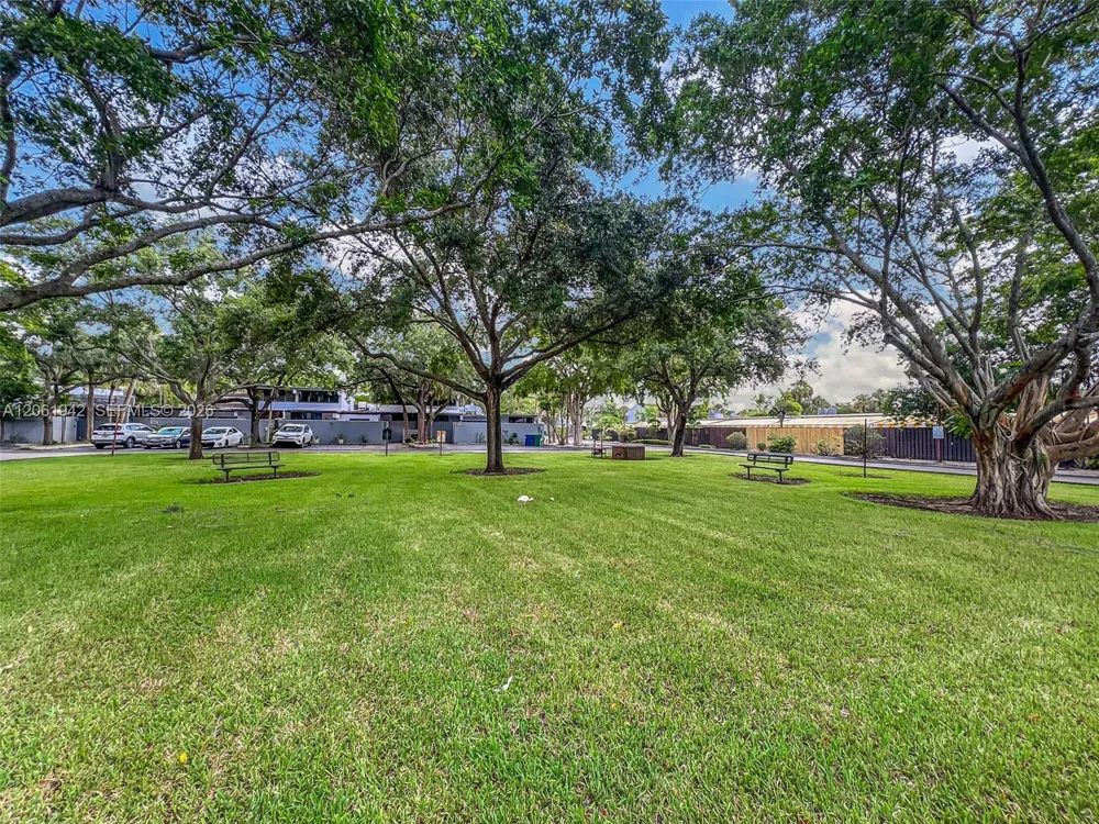 6402 Windmill Gate Rd Miami Lakes, FL 33014