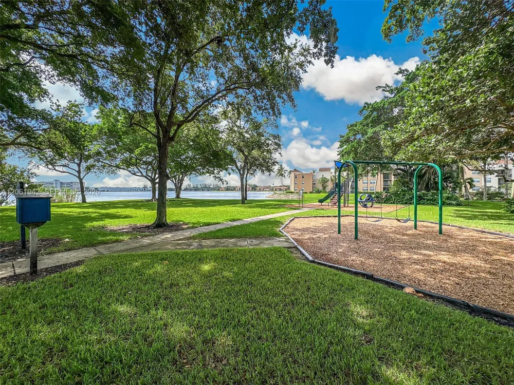 6402 Windmill Gate Rd Miami Lakes, FL 33014