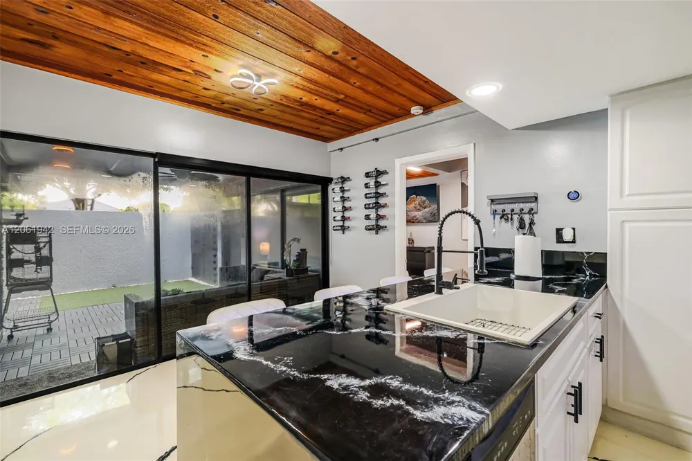 6402 Windmill Gate Rd Miami Lakes, FL 33014