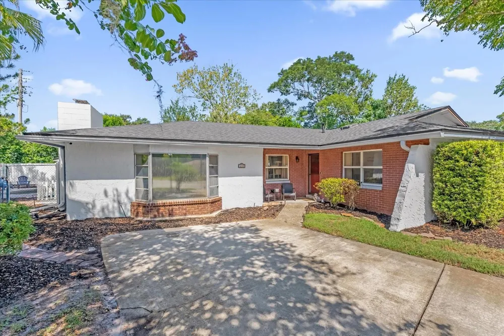 623 SWALLOW DRIVE Casselberry, FL 32707