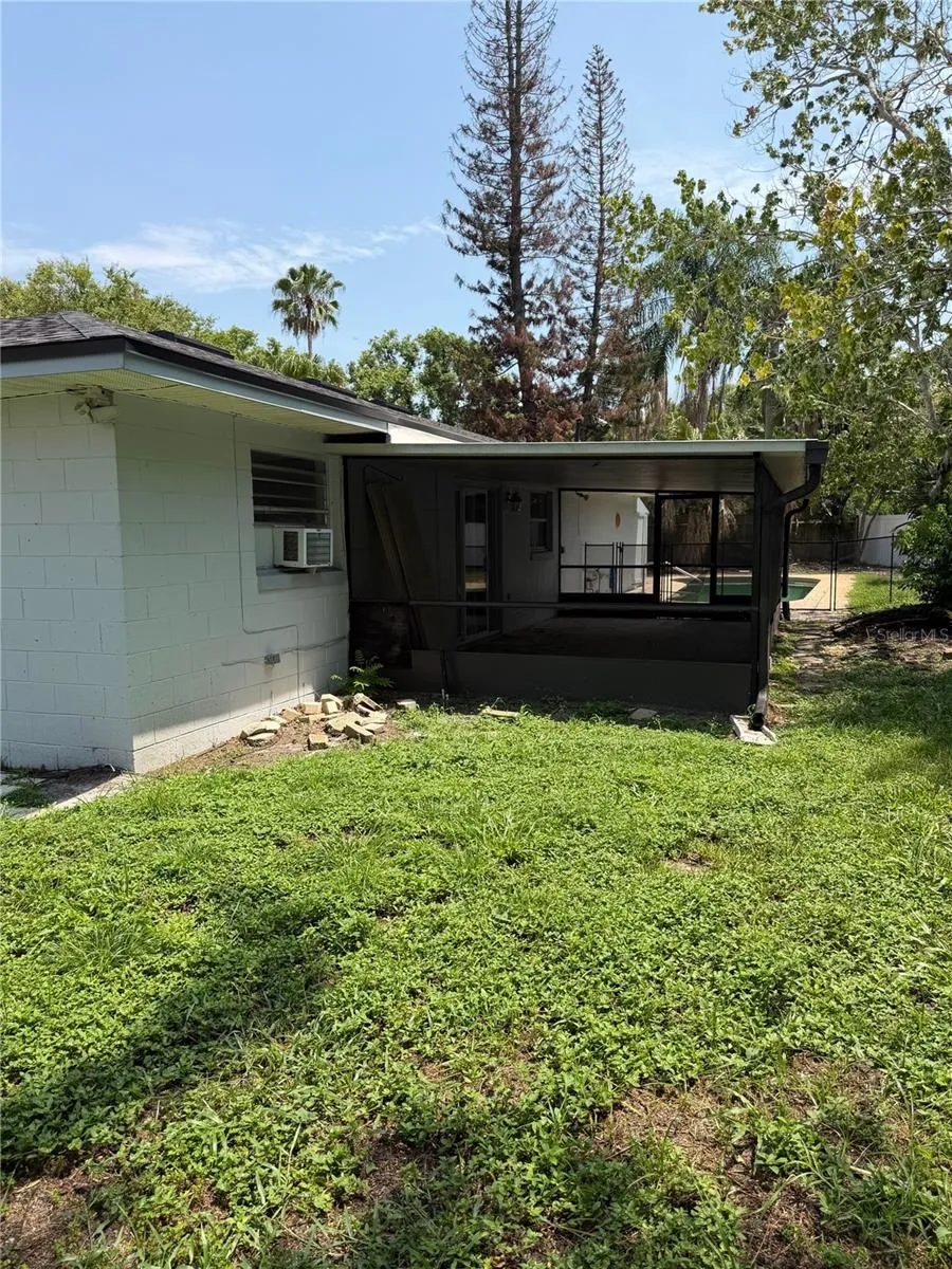 623 SWALLOW DRIVE Casselberry, FL 32707