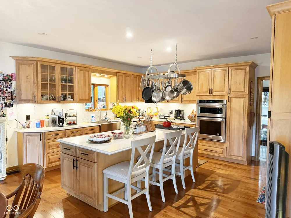 2370 S Oak Drive Rockville, IN 47872