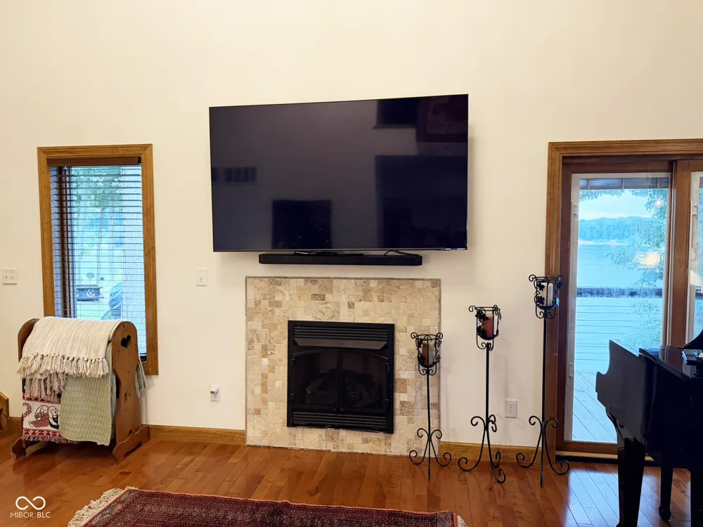 2370 S Oak Drive Rockville, IN 47872