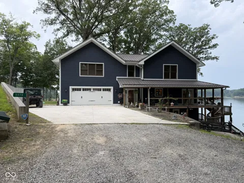 2370 S Oak Drive
