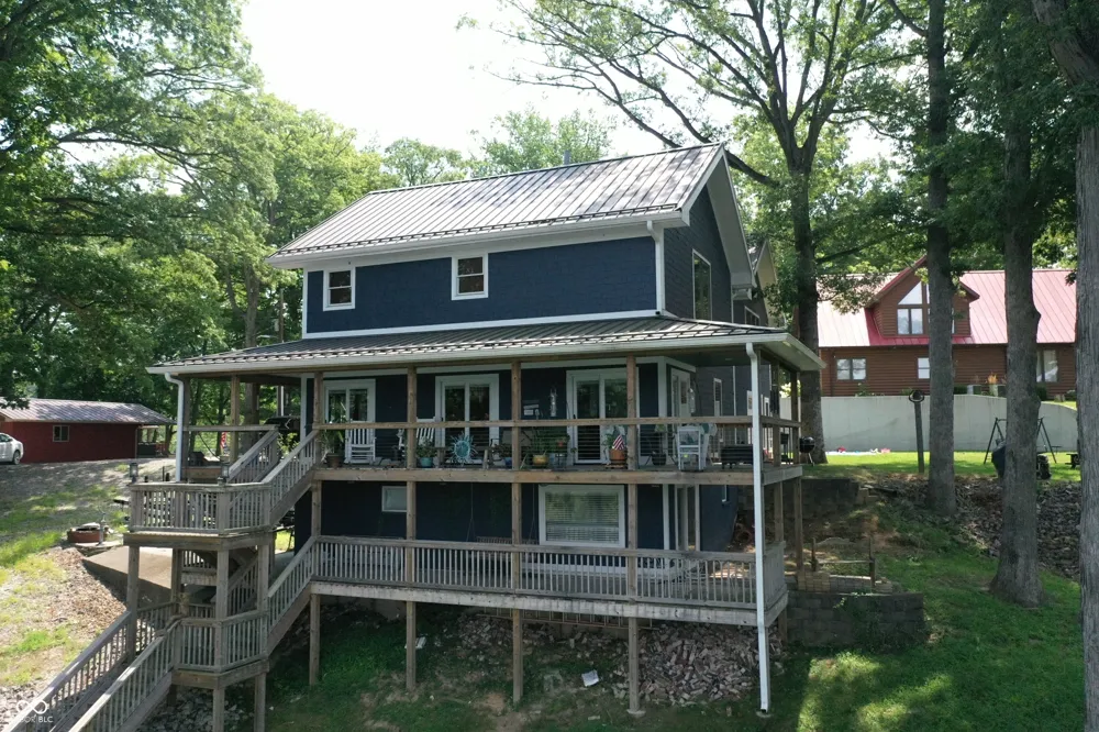 2370 S Oak Drive Rockville, IN 47872