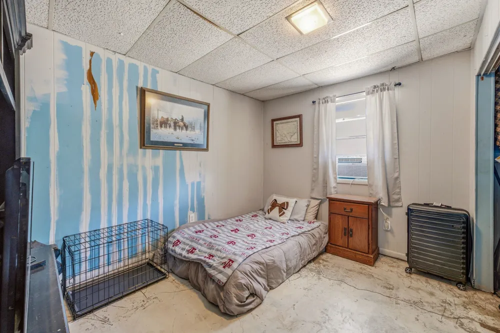 609 E Labadie Avenue De Leon, TX 76444