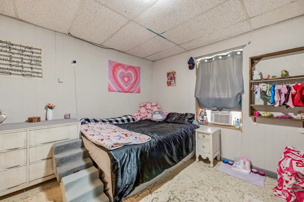 609 E Labadie Avenue De Leon, TX 76444