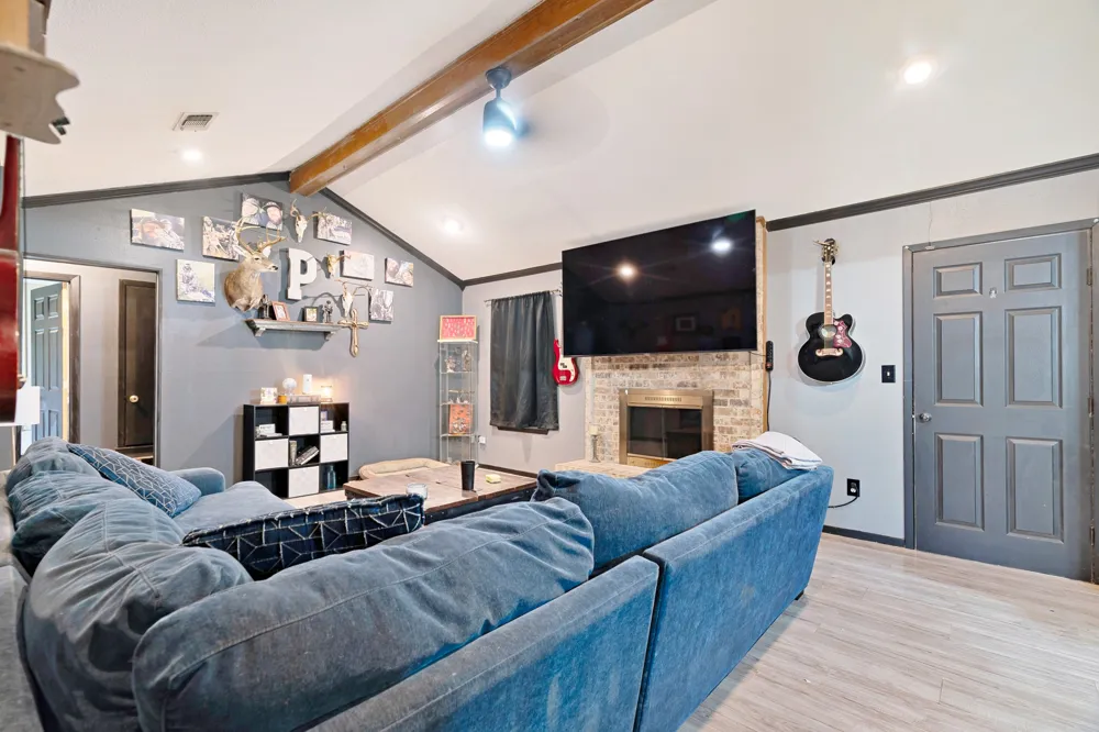 6540 INWOOD DRIVE Reno, TX 75462