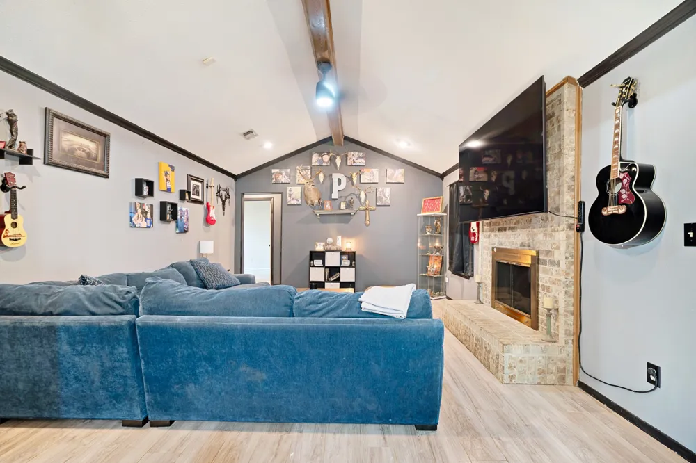 6540 INWOOD DRIVE Reno, TX 75462