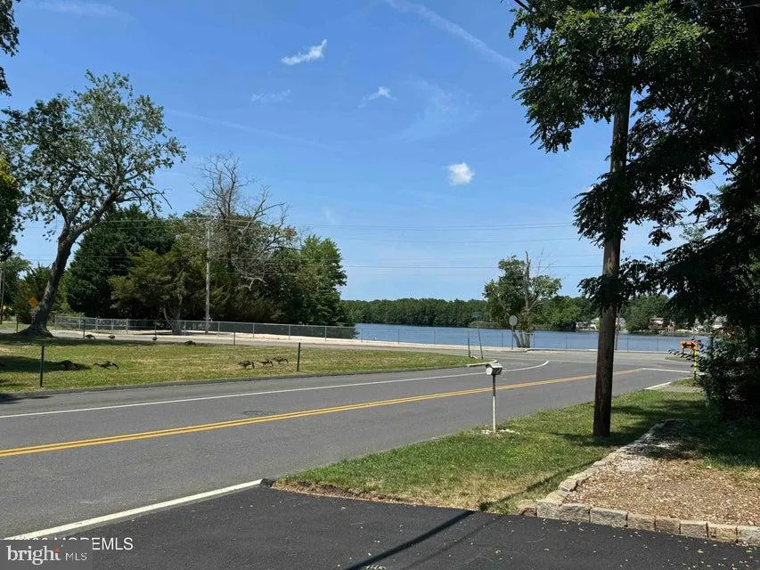 1762 LAKESIDE DR SO Forked River, NJ 08731