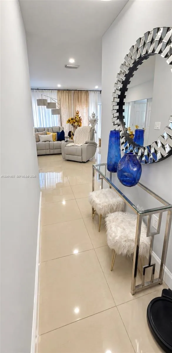19324 SW 120th Ave Miami, FL 33177