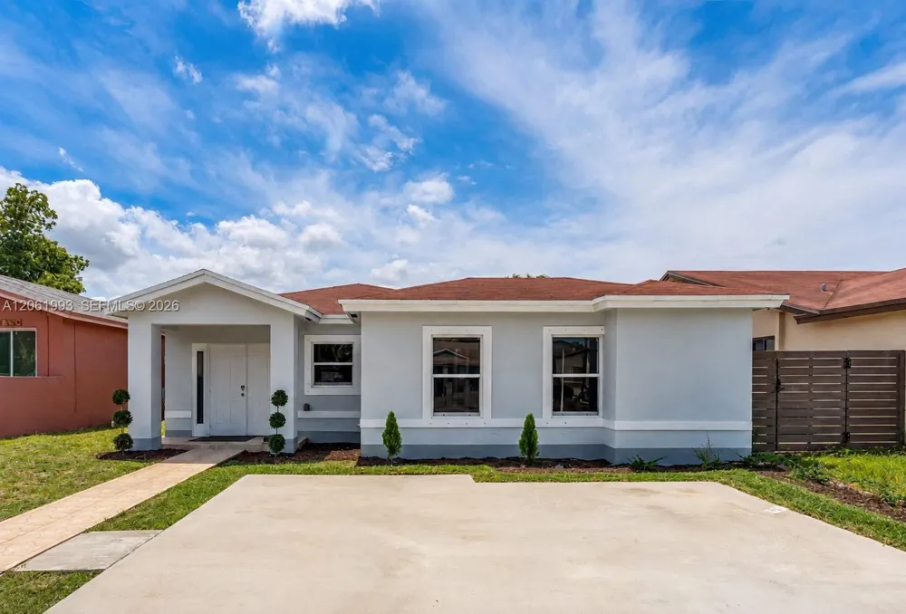 19324 SW 120th Ave Miami, FL 33177