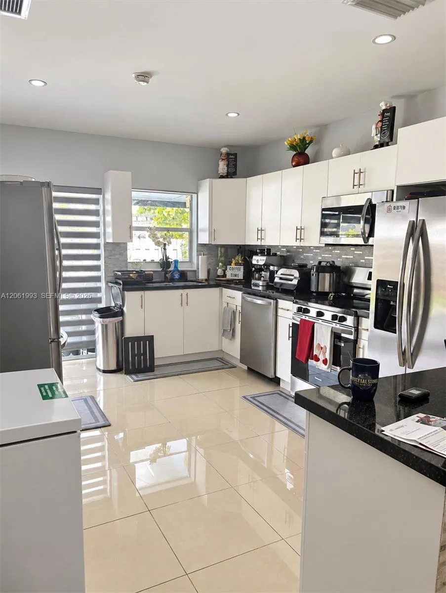 19324 SW 120th Ave Miami, FL 33177