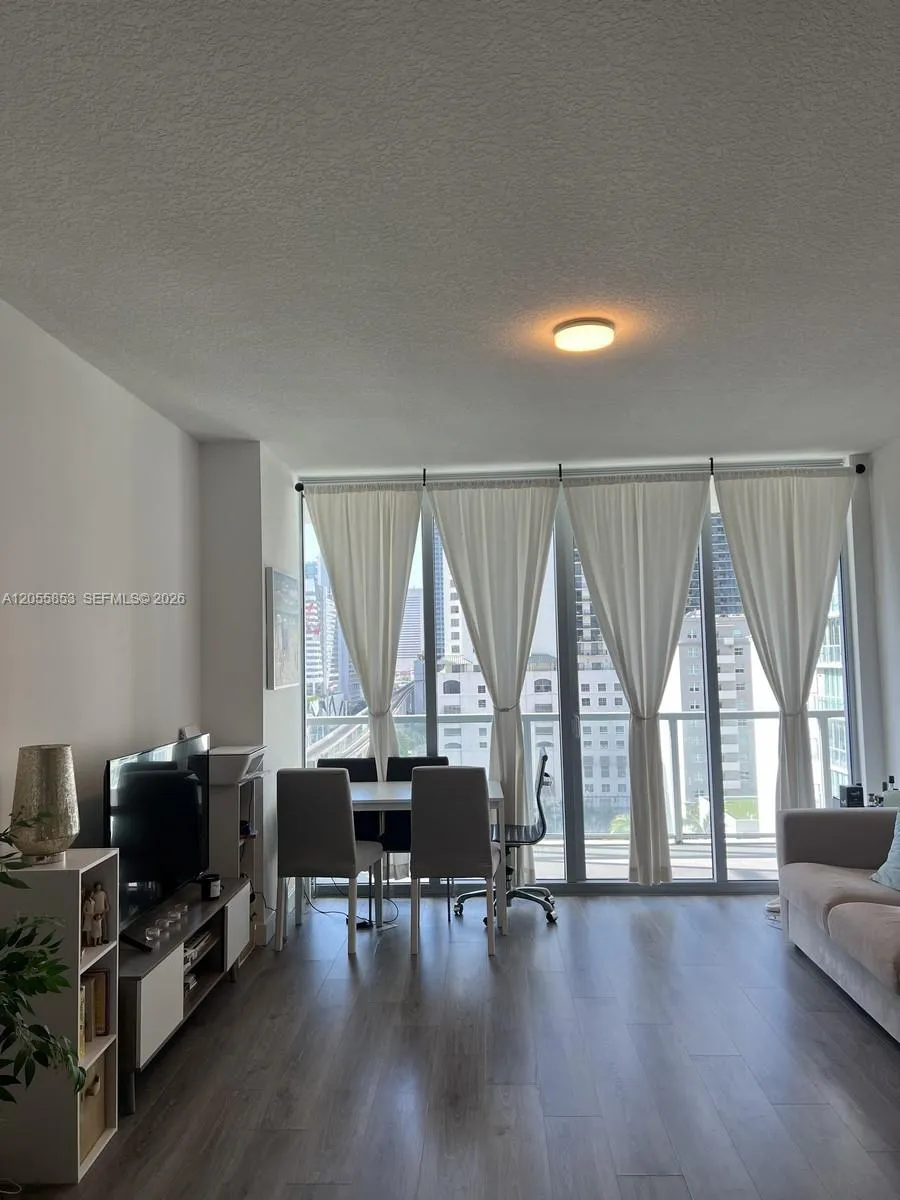 79 SW 12th St #1511-S Miami, FL 33130