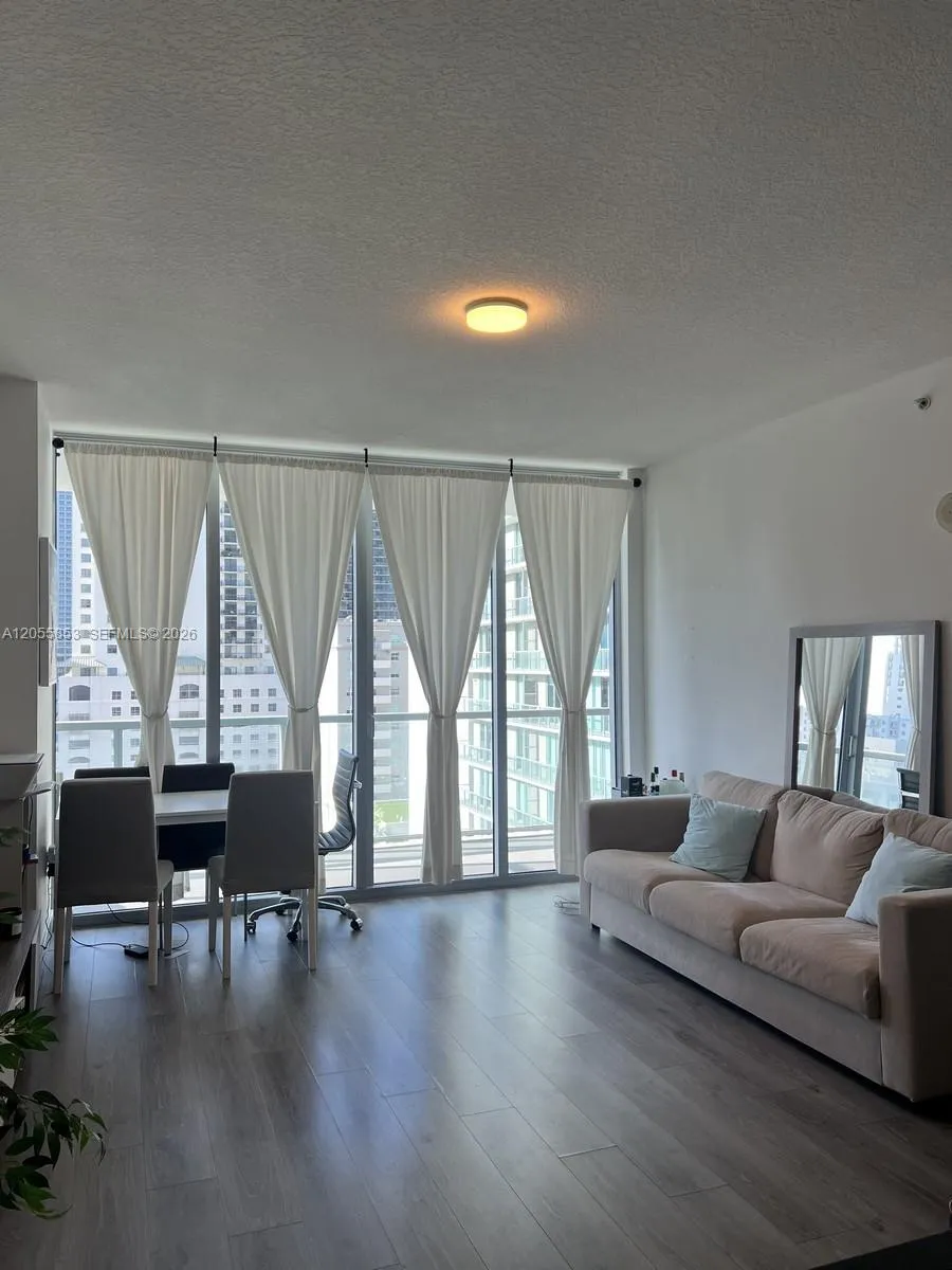 79 SW 12th St #1511-S Miami, FL 33130