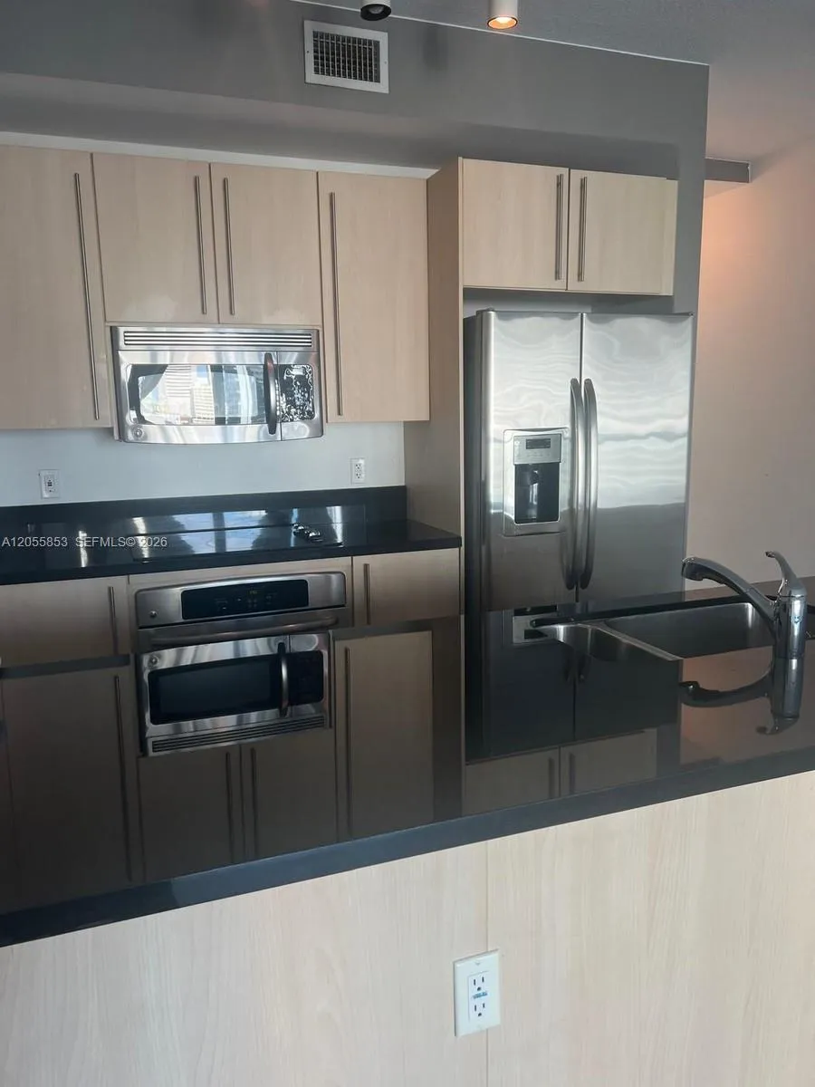 79 SW 12th St #1511-S Miami, FL 33130