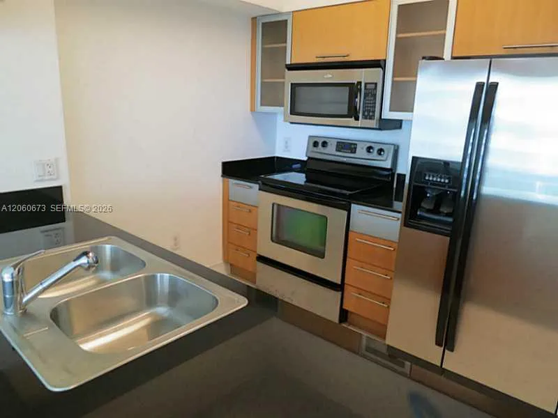 1750 BAYSHORE DR #2909 Miami, FL 33132