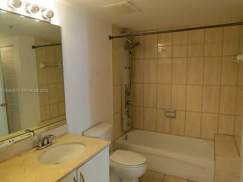 1750 BAYSHORE DR #2909 Miami, FL 33132