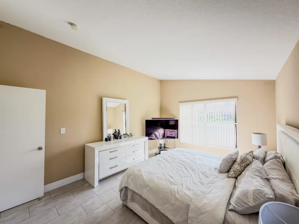 775 NW 165th Avenue Pembroke Pines, FL 33028