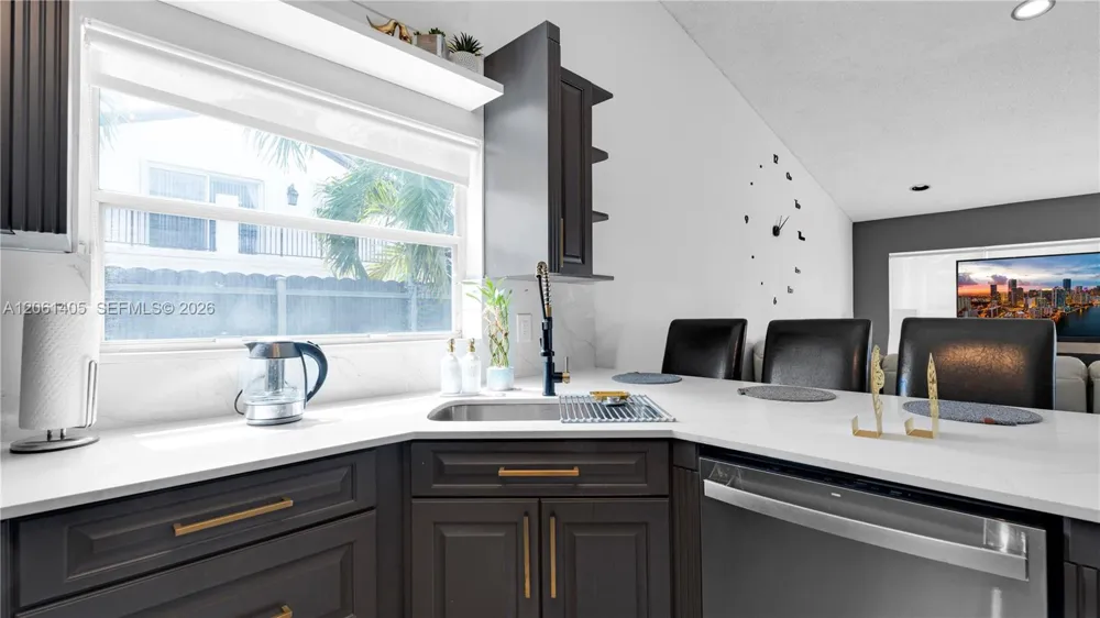 8356 SW 158th Ave Miami, FL 33193