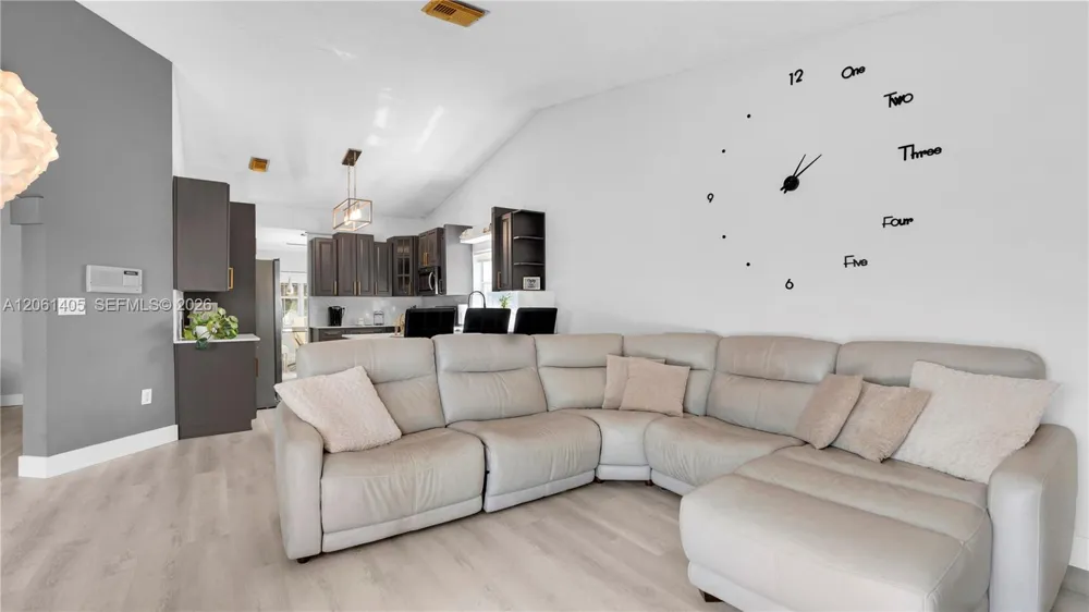 8356 SW 158th Ave Miami, FL 33193