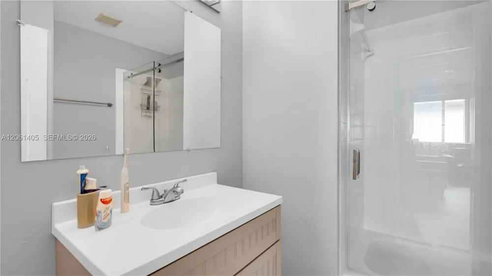 8356 SW 158th Ave Miami, FL 33193