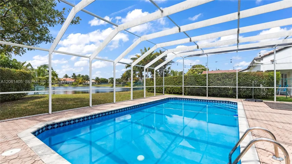 8356 SW 158th Ave Miami, FL 33193
