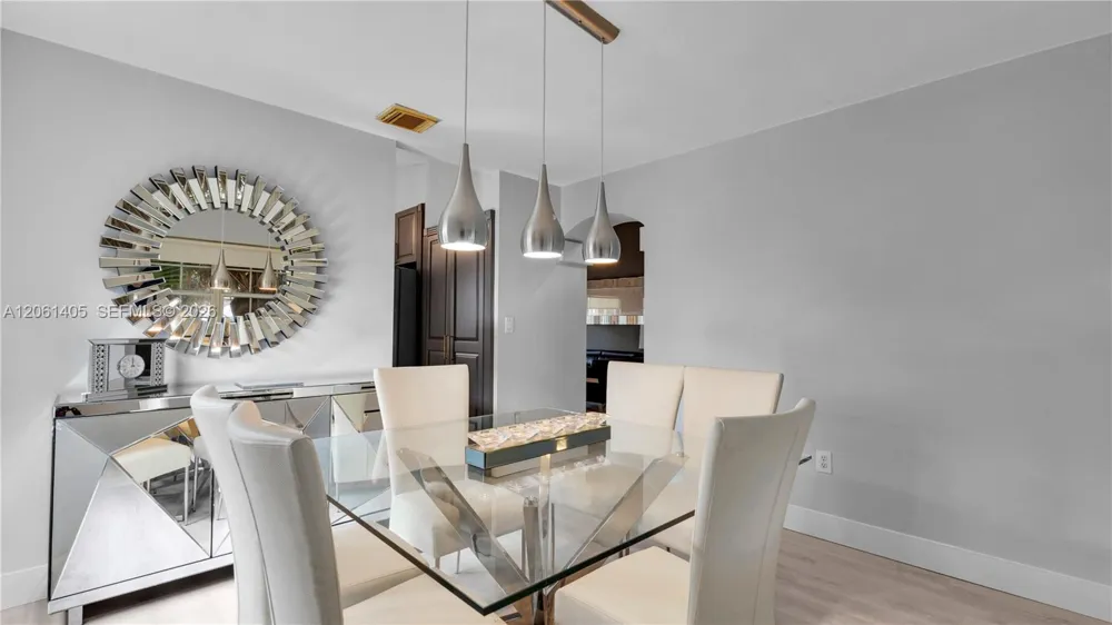 8356 SW 158th Ave Miami, FL 33193