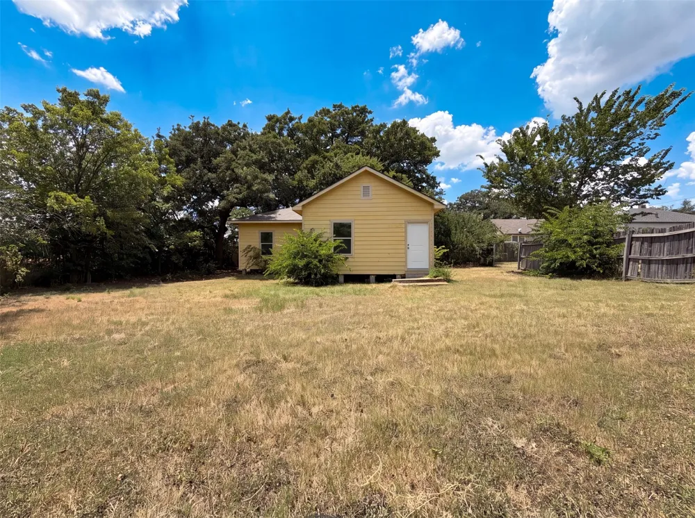 5124 Norma Street Fort Worth, TX 76112