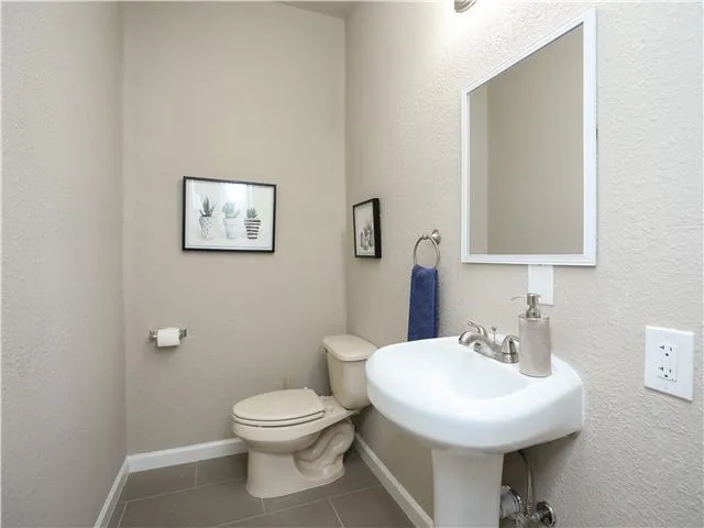 707 Garrett Street #B Pasadena, TX 77506