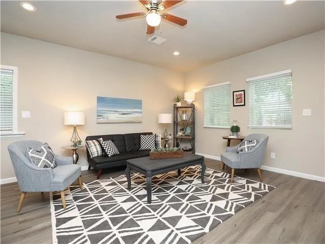 707 Garrett Street #B Pasadena, TX 77506
