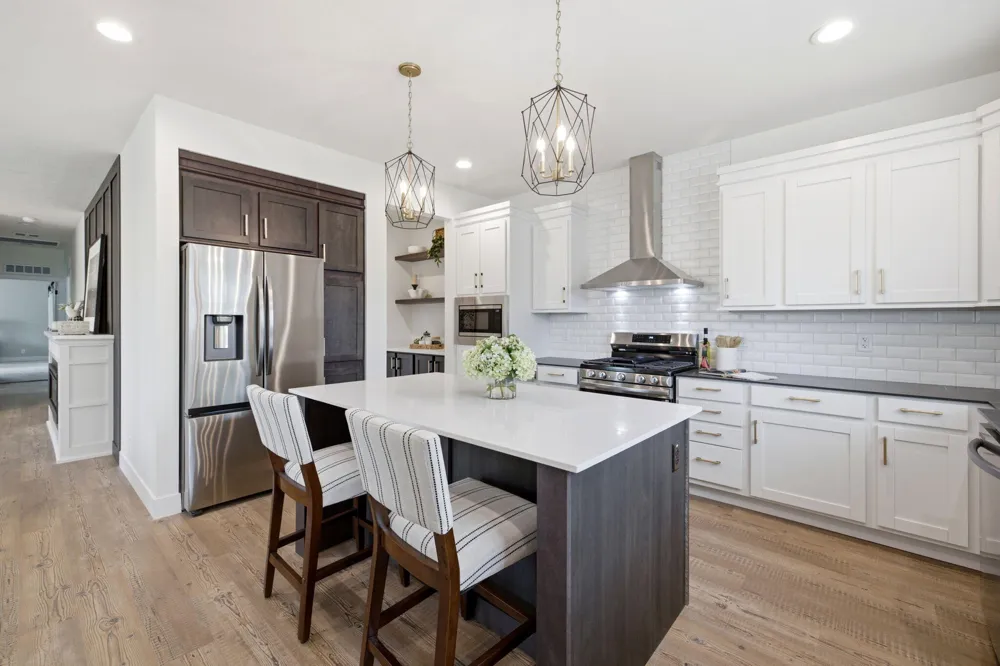 407 Sherwood Avenue Three Oaks, MI 49128