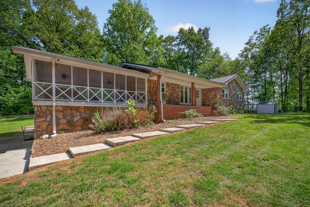 214 Boyd Creek Rd Sparta, TN 38583