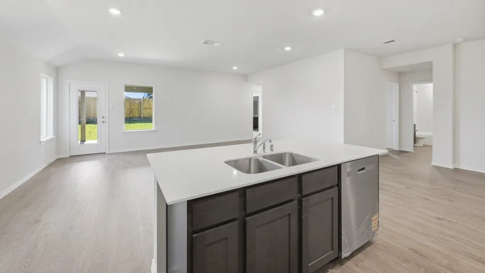 5036 Shumard Drive Lindale, TX 75771