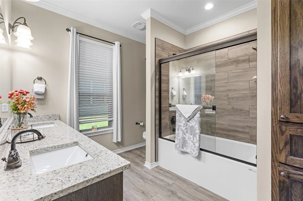 123 Oak Street Emory, TX 75440