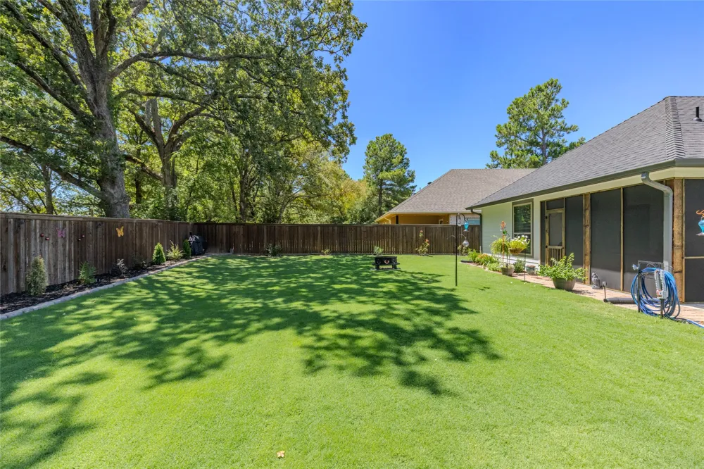 123 Oak Street Emory, TX 75440