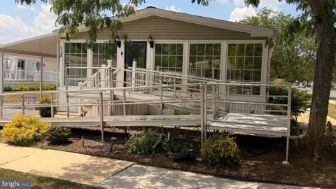 112 SKYLINE LOCUST DRIVE #112